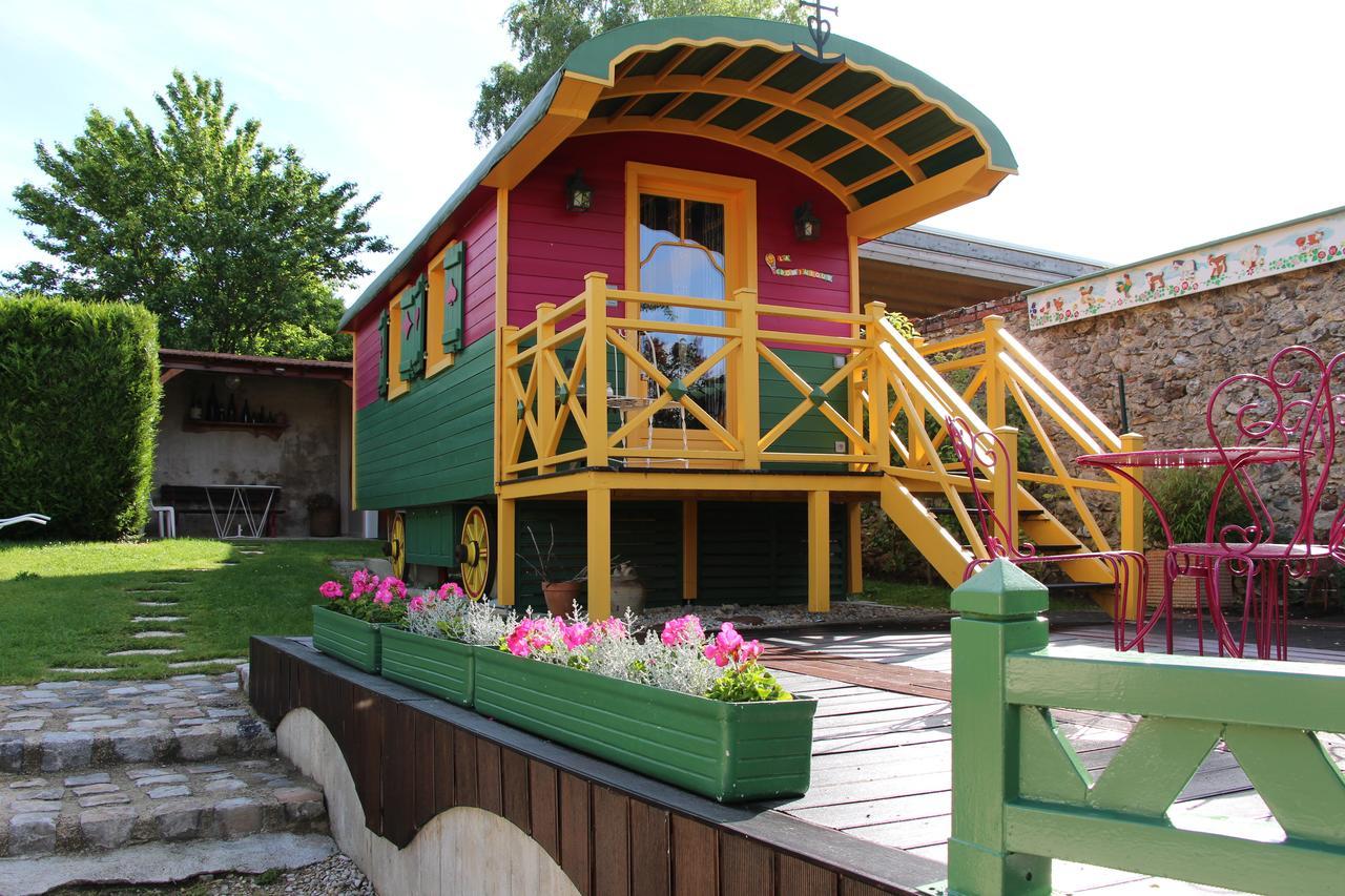 Bed and Breakfast Roulotte La Dominique Romery  Exterior foto