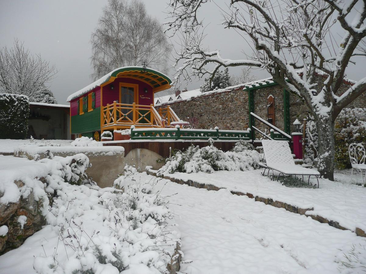 Bed and Breakfast Roulotte La Dominique Romery  Exterior foto